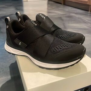 Tiem Slipstream Women's Cycling Shoe - Black-Black - size pants US 6, EU 37